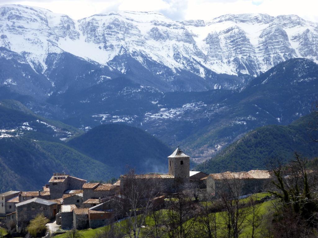 Casa Rural Calrei Konuk evi Lles Oda fotoğraf