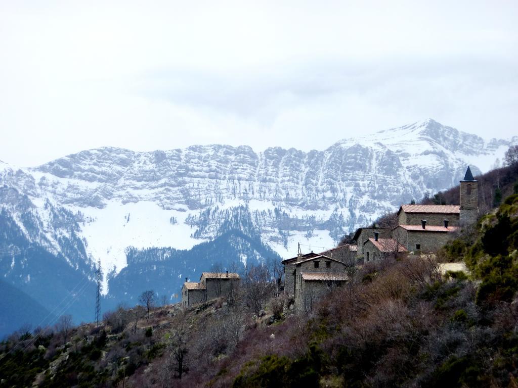 Casa Rural Calrei Konuk evi Lles Dış mekan fotoğraf